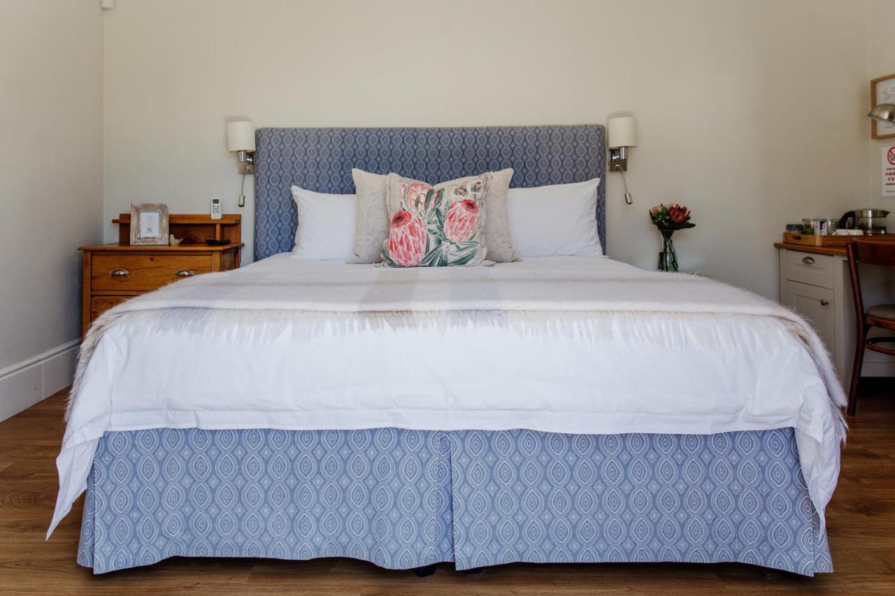 Bed and Breakfast Cornerstone Manor Grahamstown Exterior foto